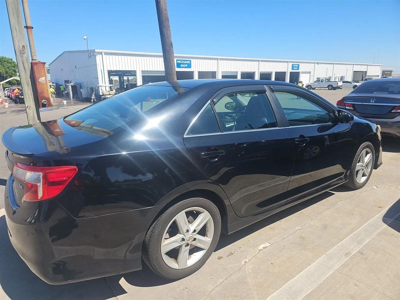 Toyota Camry 4dr Sdn I4 Auto SE Sport Limited Edition (Natl) 2012