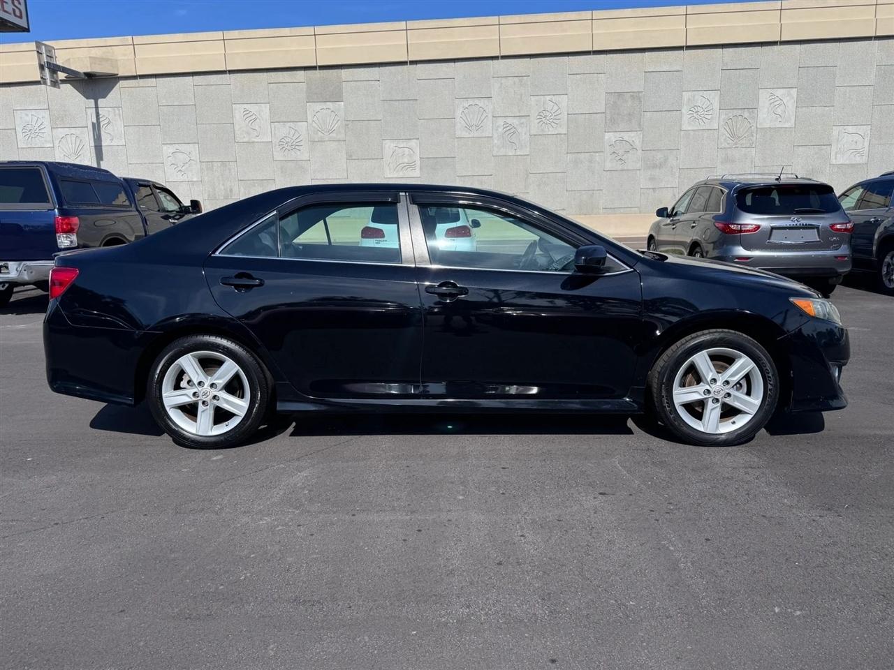 Toyota Camry 4dr Sdn I4 Auto SE Sport Limited Edition (Natl) 2012