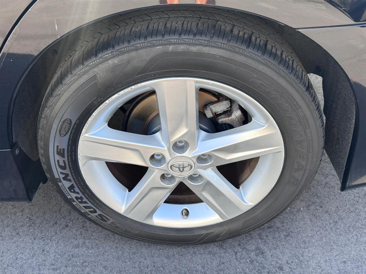 Toyota Camry 4dr Sdn I4 Auto SE Sport Limited Edition (Natl) 2012