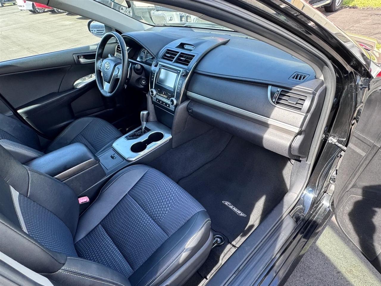 Toyota Camry 4dr Sdn I4 Auto SE Sport Limited Edition (Natl) 2012