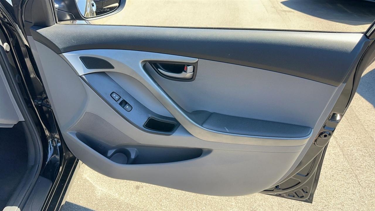 Hyundai Elantra 4dr Sdn Auto SE (Ulsan Plant) 2014