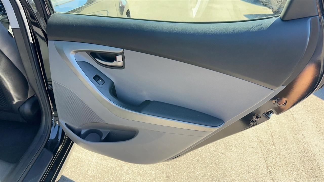 Hyundai Elantra 4dr Sdn Auto SE (Ulsan Plant) 2014