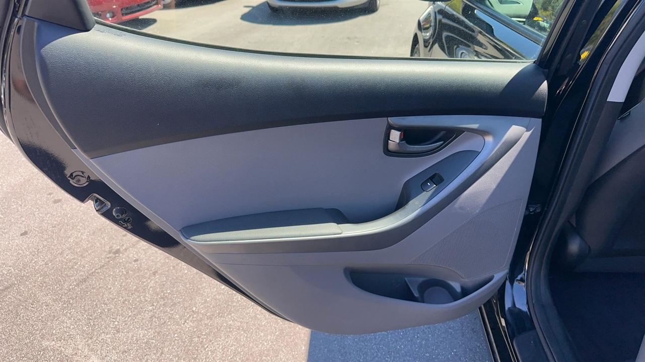 Hyundai Elantra 4dr Sdn Auto SE (Ulsan Plant) 2014