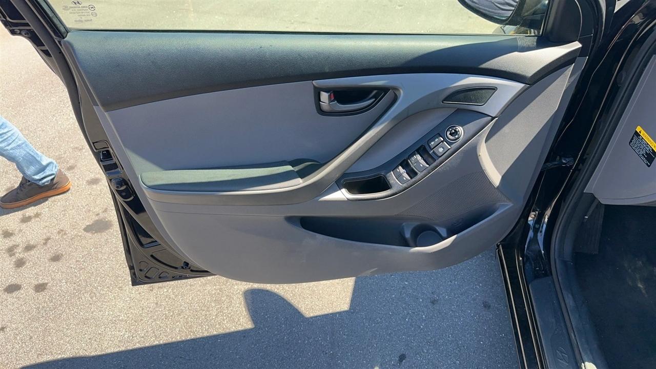 Hyundai Elantra 4dr Sdn Auto SE (Ulsan Plant) 2014