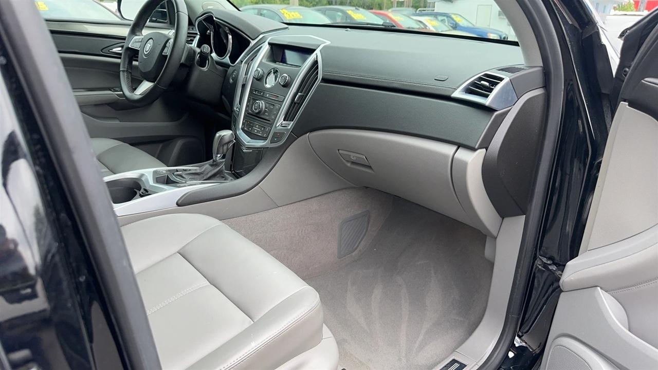 Cadillac SRX FWD 4dr Base 2012