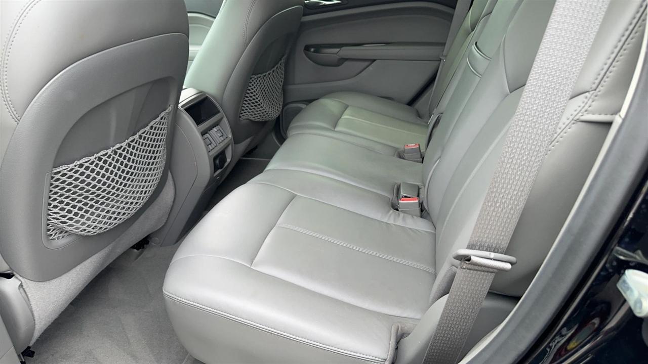 Cadillac SRX FWD 4dr Base 2012