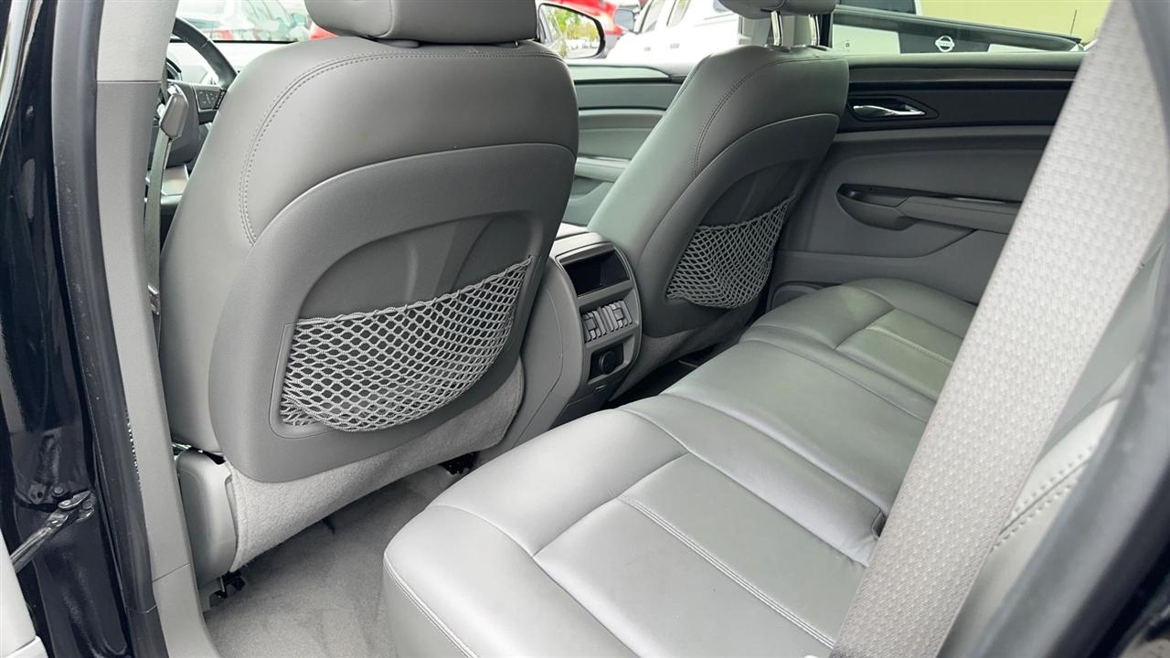 Cadillac SRX FWD 4dr Base 2012