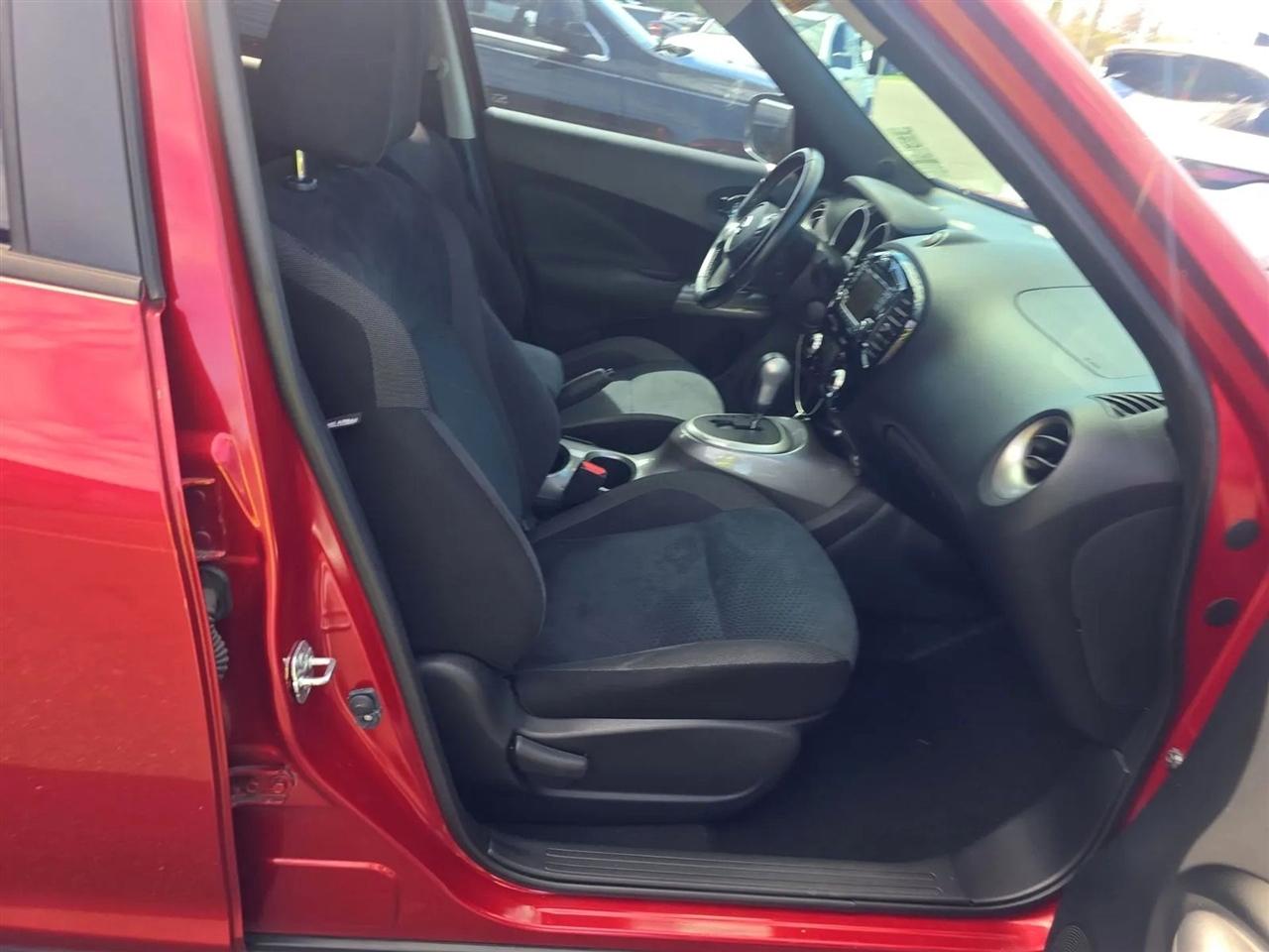 Nissan Juke FWD SV 2017