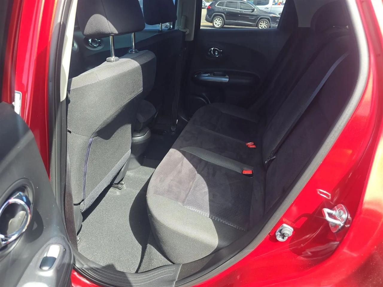 Nissan Juke FWD SV 2017