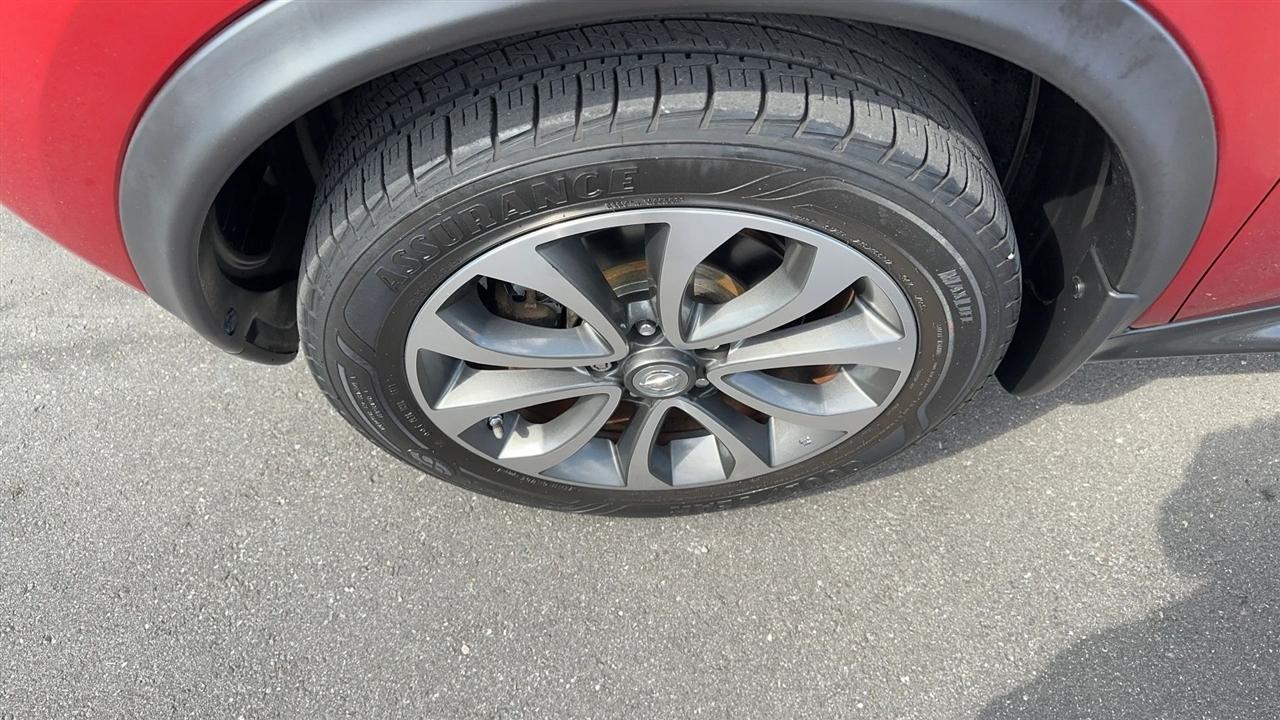 Nissan Juke FWD SV 2017