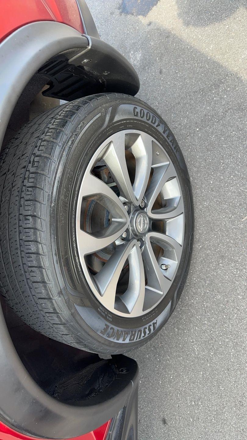 Nissan Juke FWD SV 2017