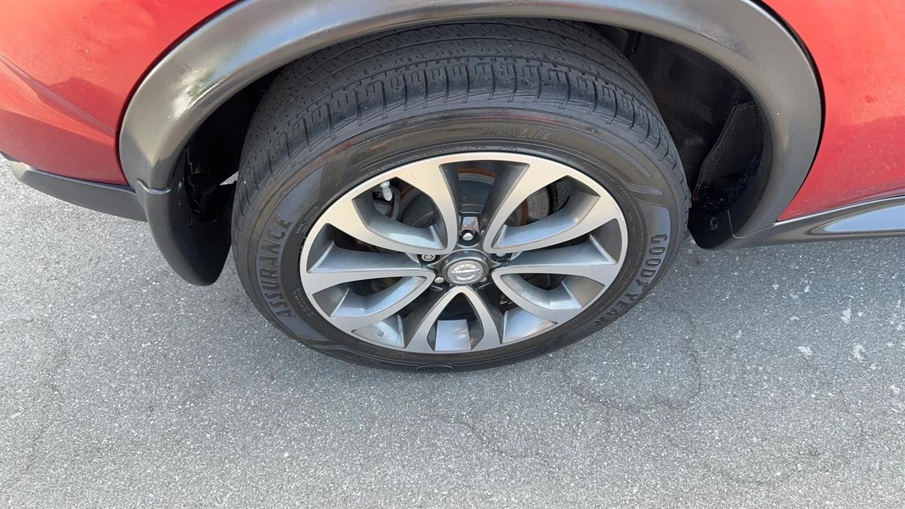 Nissan Juke FWD SV 2017