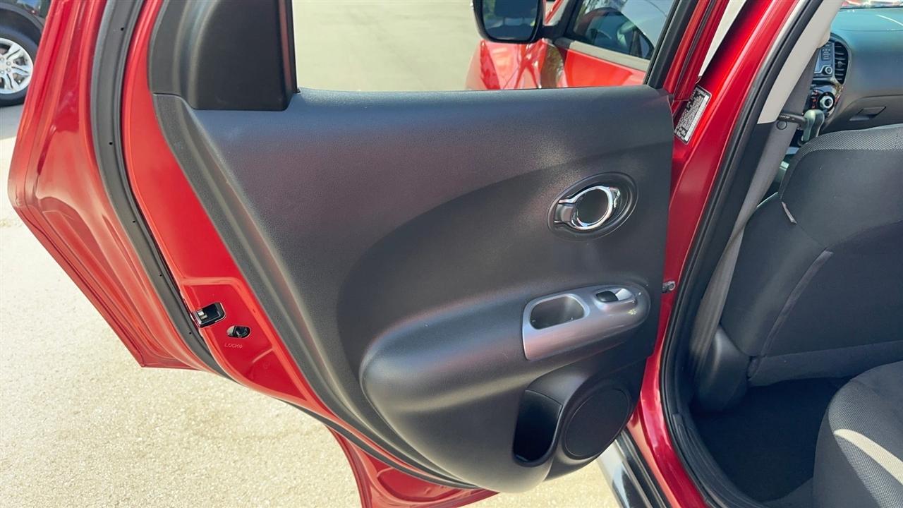 Nissan Juke FWD SV 2017