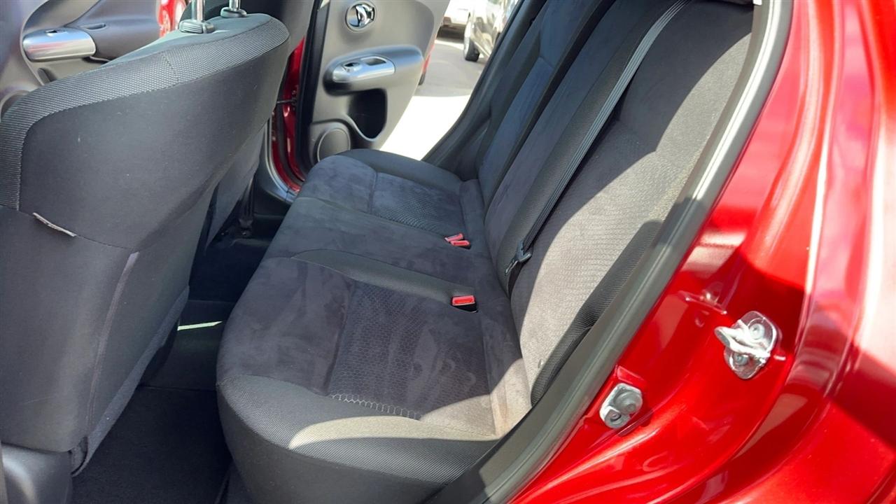 Nissan Juke FWD SV 2017