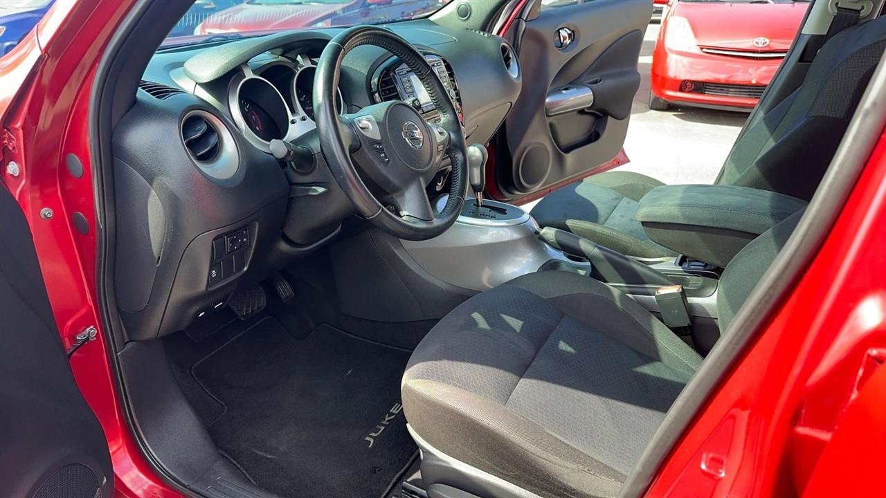 Nissan Juke FWD SV 2017