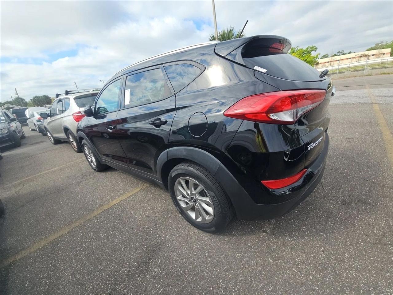 Hyundai Tucson FWD 4dr SE 2016