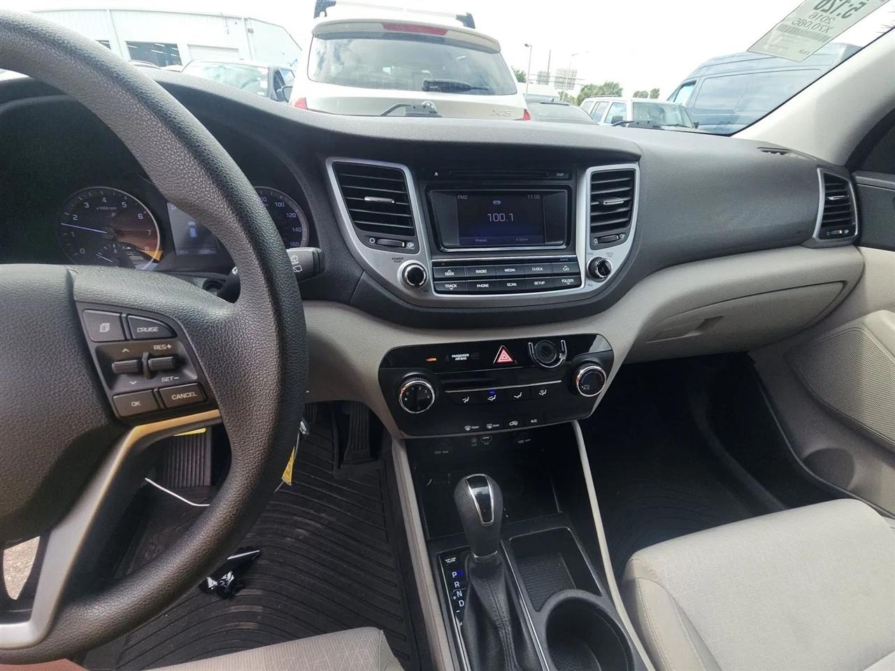 Hyundai Tucson FWD 4dr SE 2016