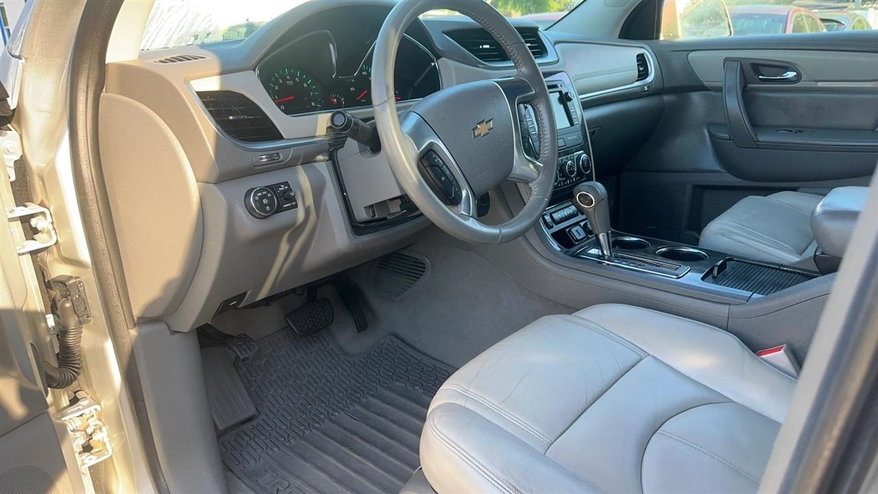 Chevrolet Traverse FWD 4dr LT w/2LT 2017