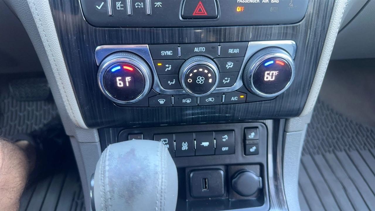 Chevrolet Traverse FWD 4dr LT w/2LT 2017