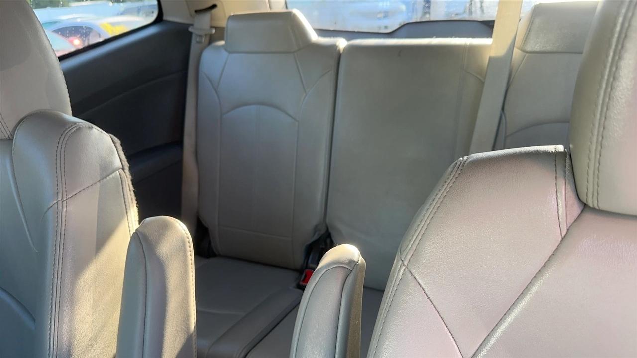 Chevrolet Traverse FWD 4dr LT w/2LT 2017