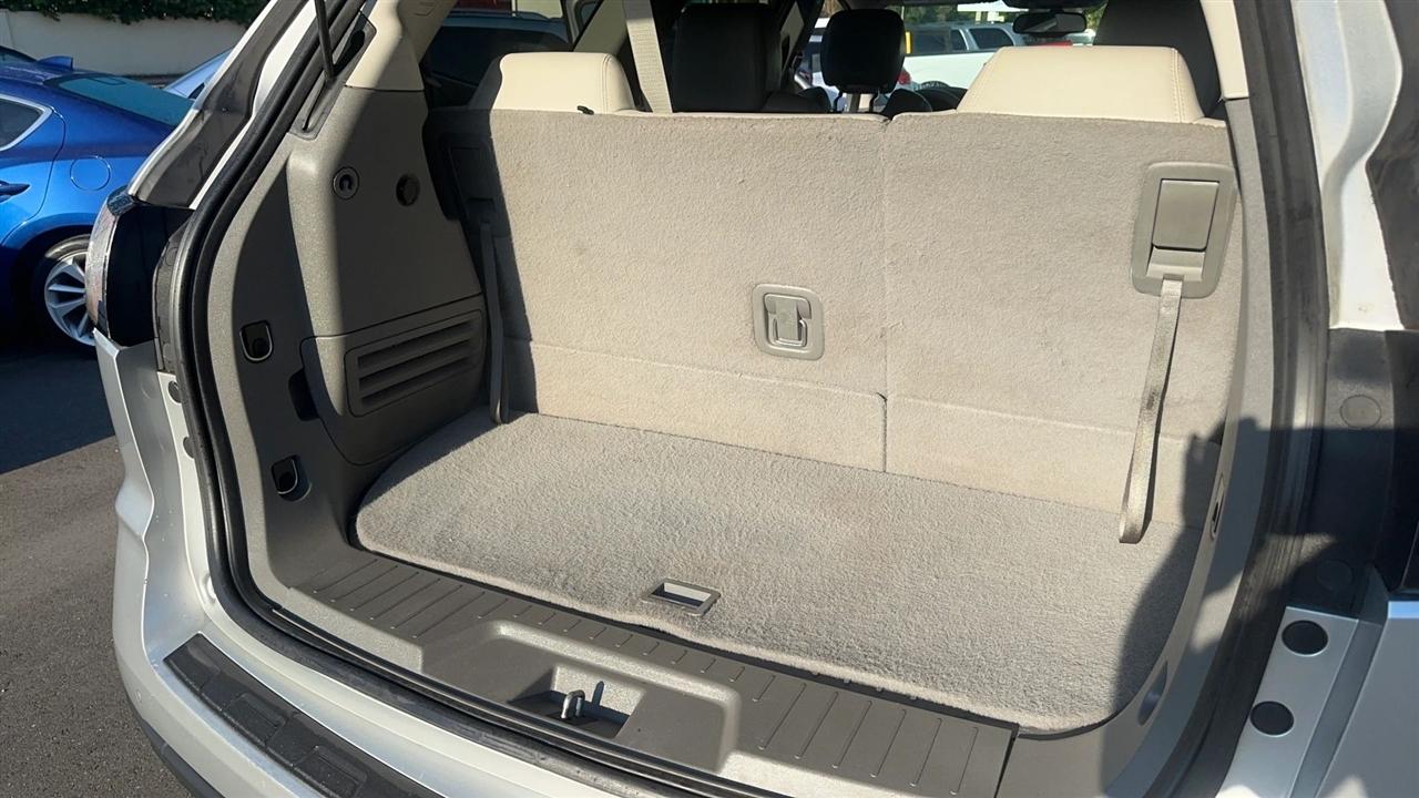 Chevrolet Traverse FWD 4dr LT w/2LT 2017