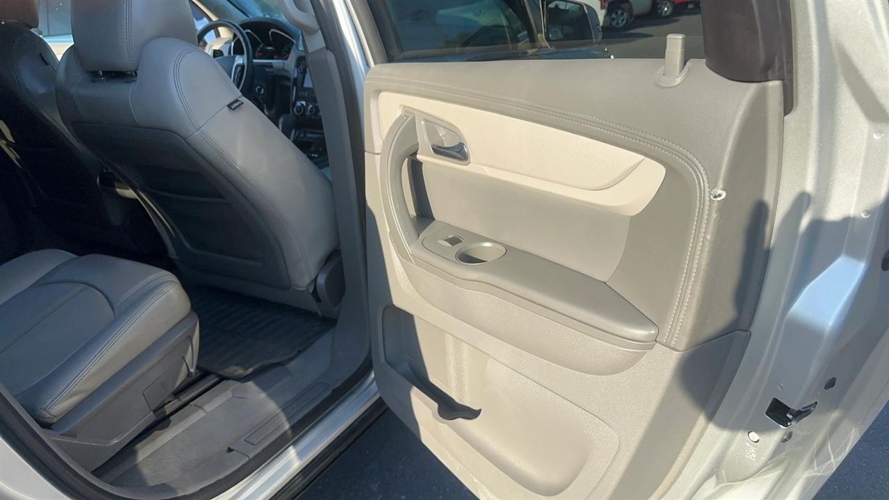 Chevrolet Traverse FWD 4dr LT w/2LT 2017