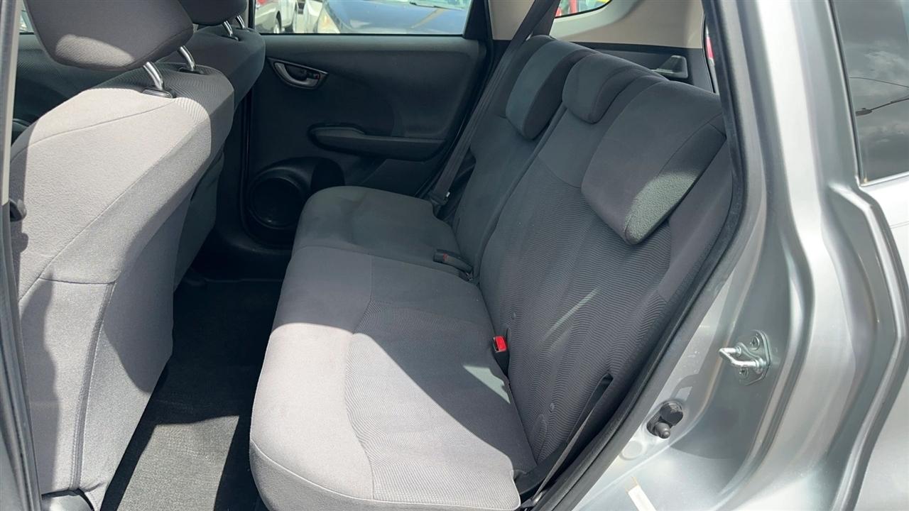 Honda Fit 5dr HB Auto 2013