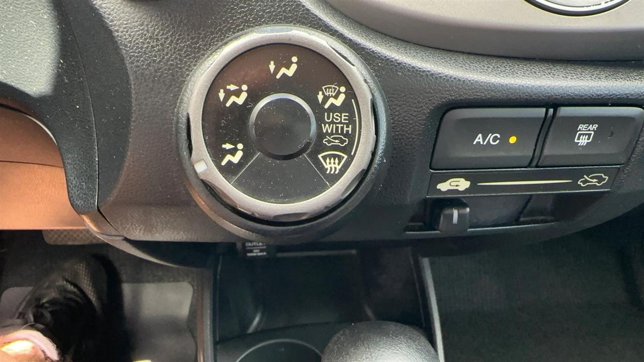 Honda Fit 5dr HB Auto 2013