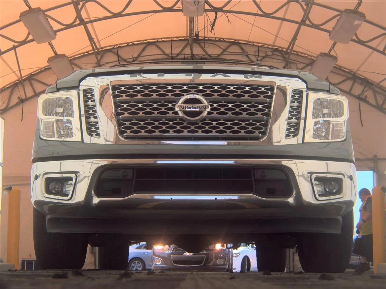 Nissan Titan 4x2 Crew Cab SV 2017