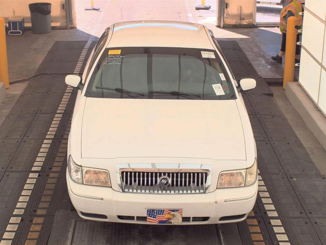 Mercury Grand Marquis 4dr Sdn LS 2011