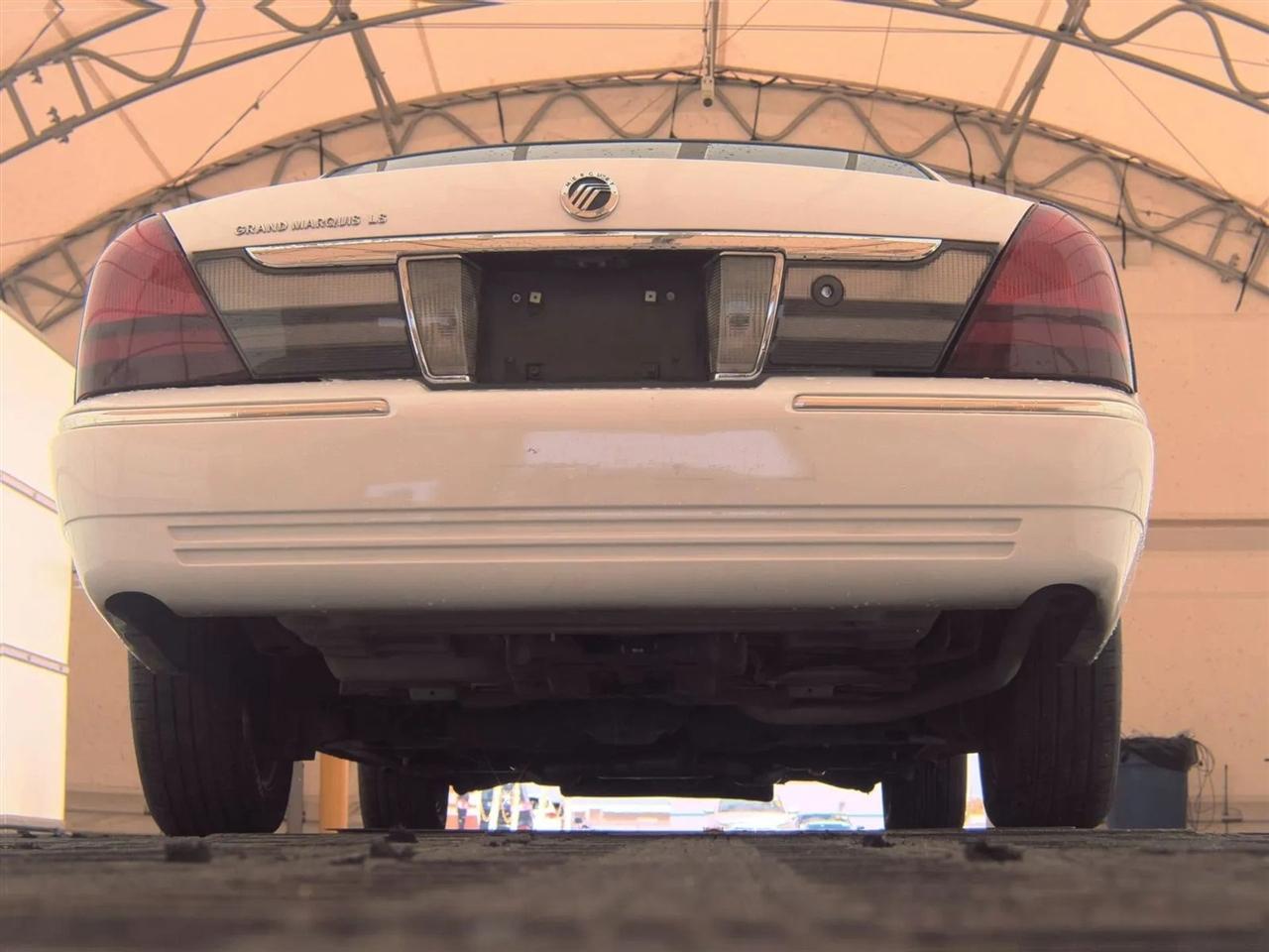 Mercury Grand Marquis 4dr Sdn LS 2011