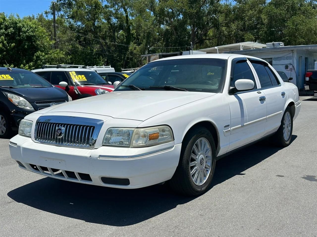 Mercury Grand Marquis 4dr Sdn LS 2011