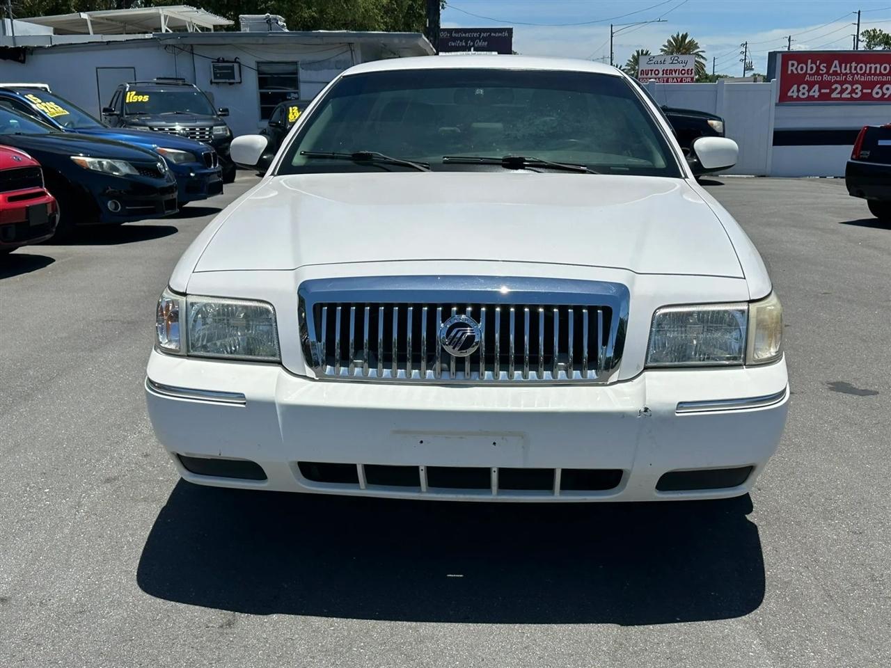 Mercury Grand Marquis 4dr Sdn LS 2011