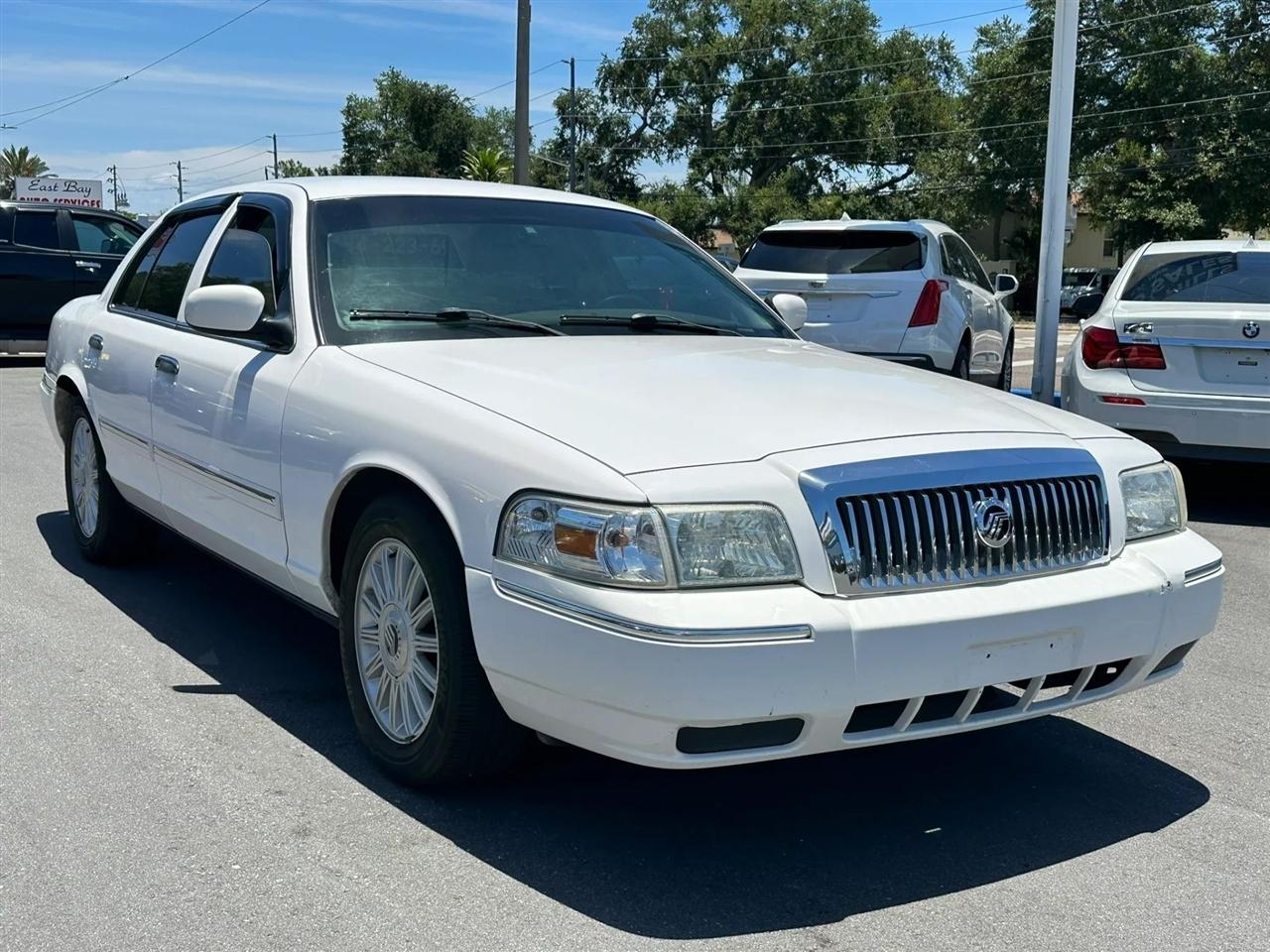 Mercury Grand Marquis 4dr Sdn LS 2011