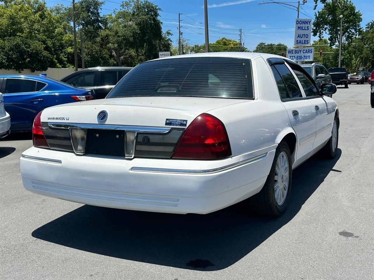 Mercury Grand Marquis 4dr Sdn LS 2011
