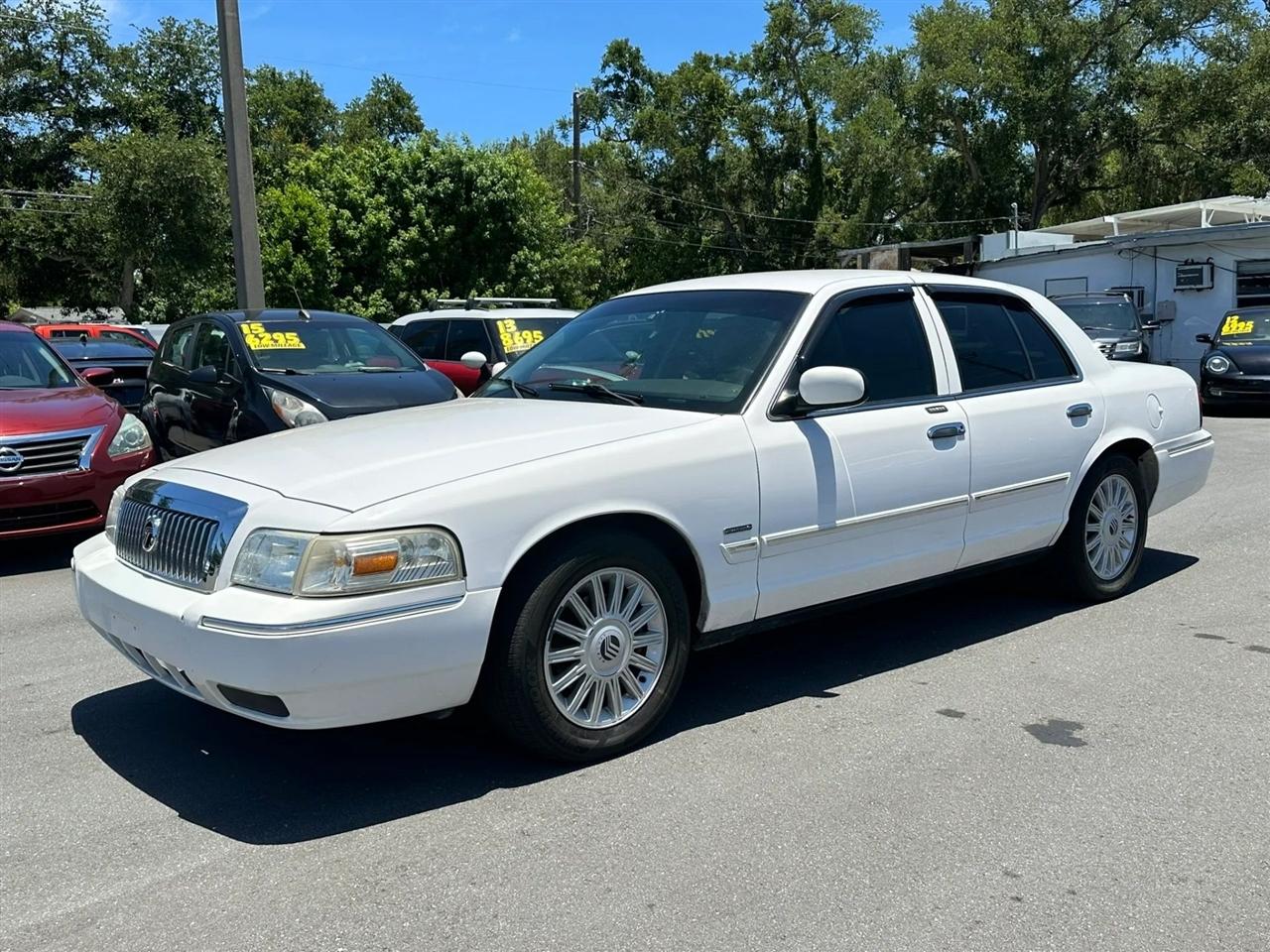 Mercury Grand Marquis 4dr Sdn LS 2011