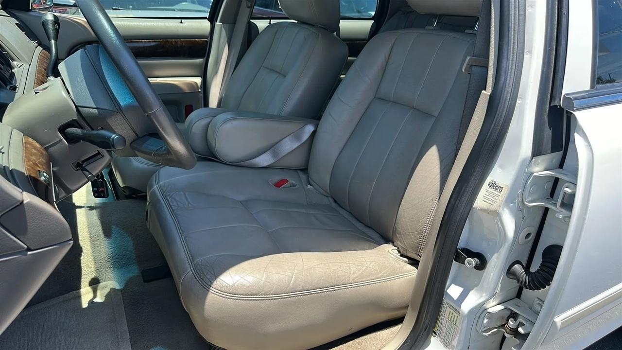 Mercury Grand Marquis 4dr Sdn LS 2011