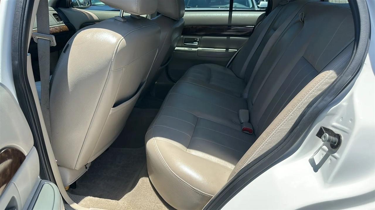 Mercury Grand Marquis 4dr Sdn LS 2011
