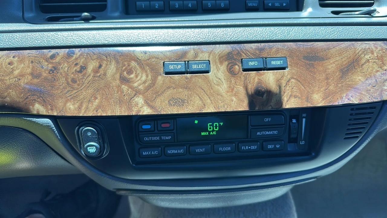 Mercury Grand Marquis 4dr Sdn LS 2011