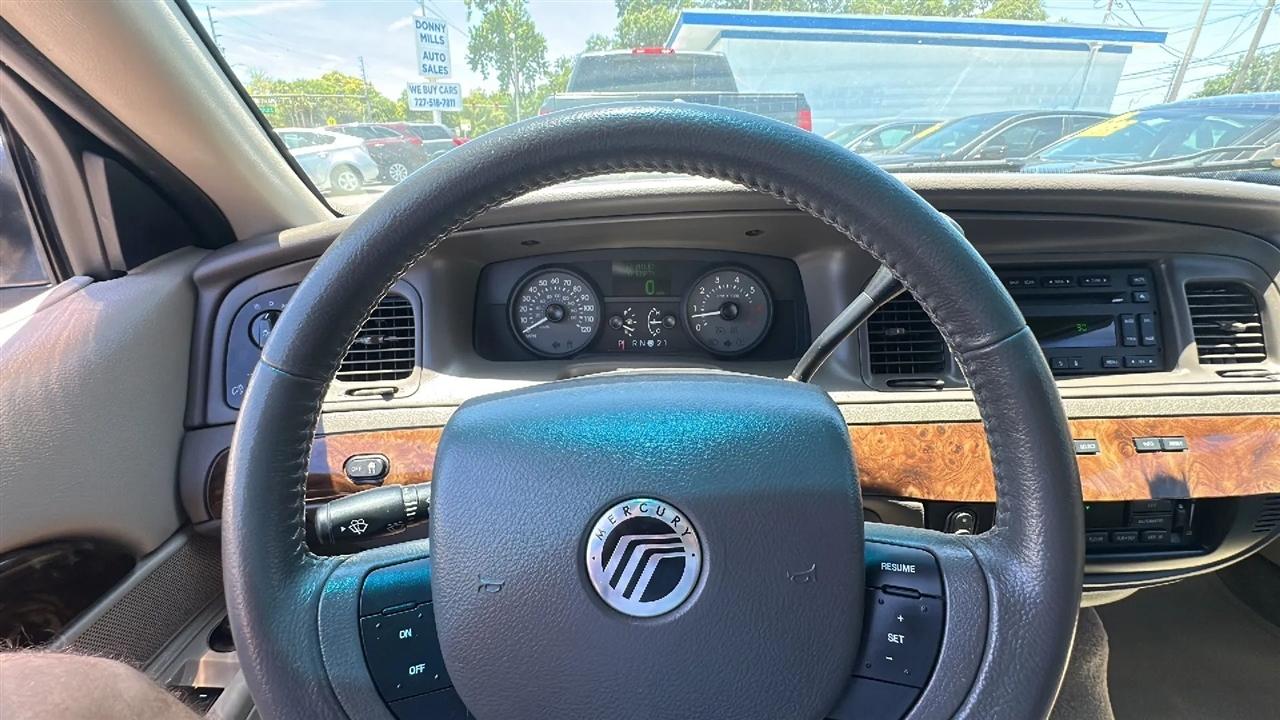 Mercury Grand Marquis 4dr Sdn LS 2011