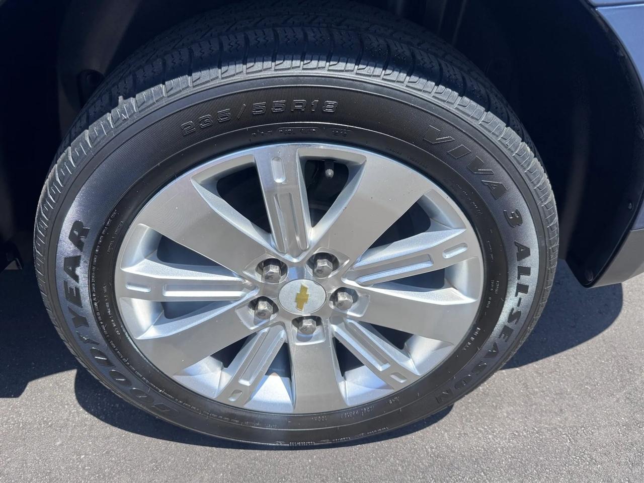 Chevrolet Equinox FWD 4dr LTZ 2011