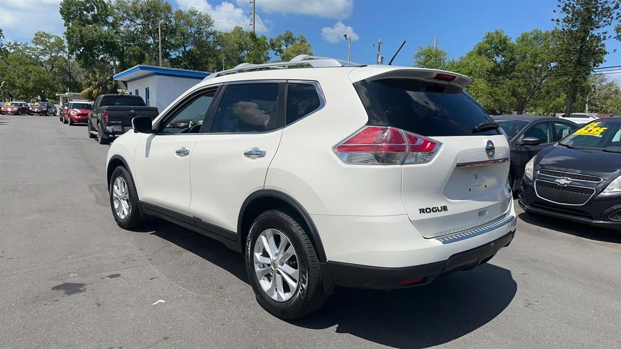 Nissan Rogue FWD 4dr SV 2016