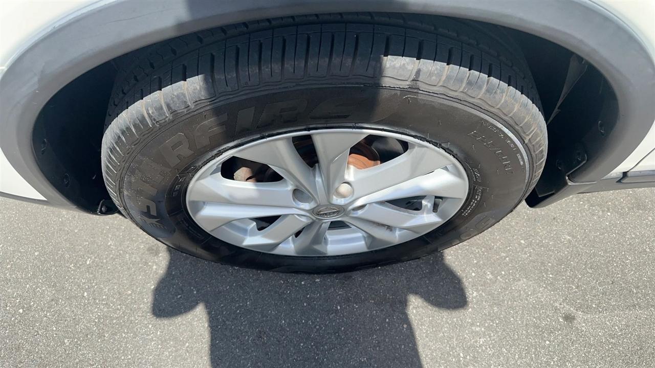 Nissan Rogue FWD 4dr SV 2016