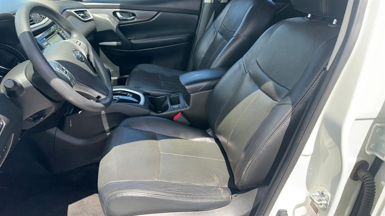 Nissan Rogue FWD 4dr SV 2016