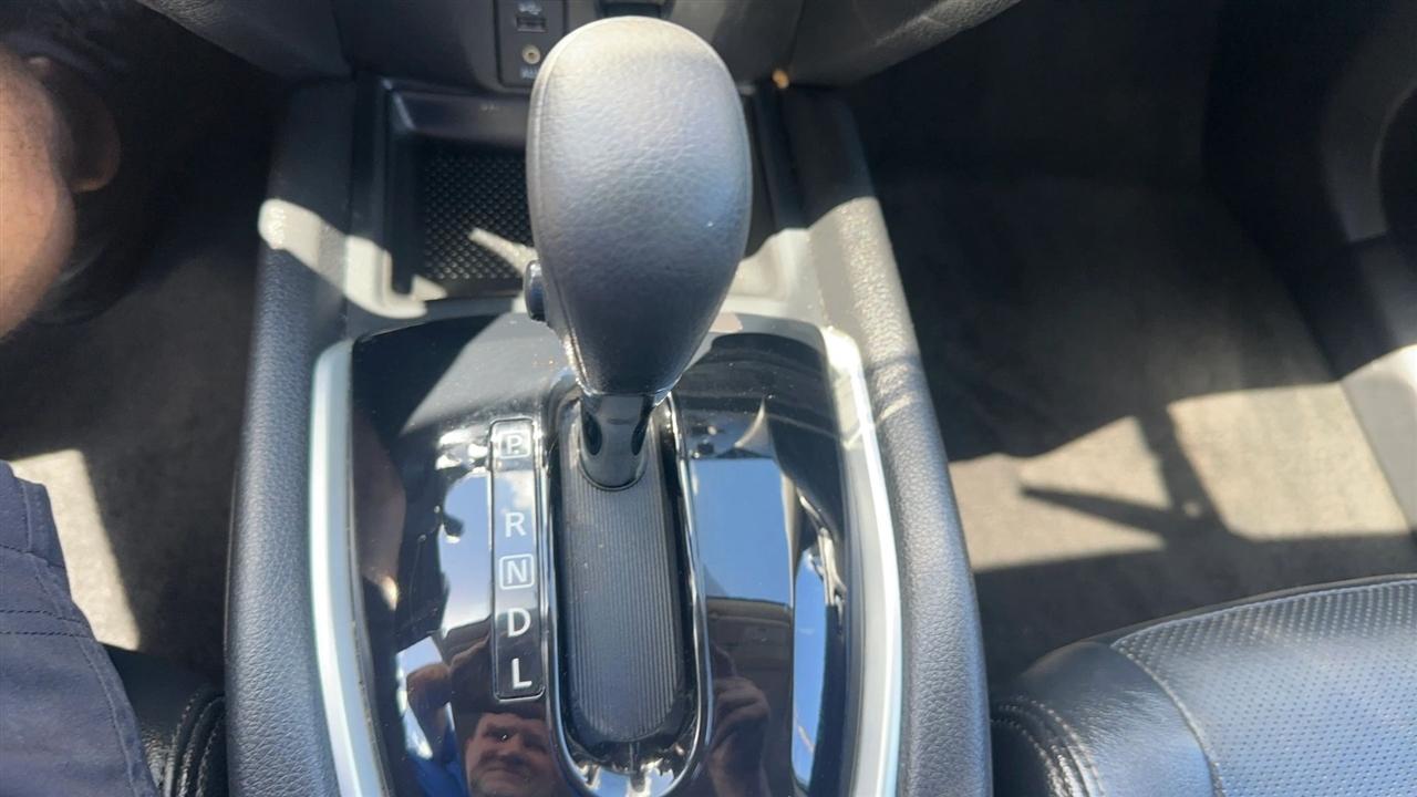 Nissan Rogue FWD 4dr SV 2016