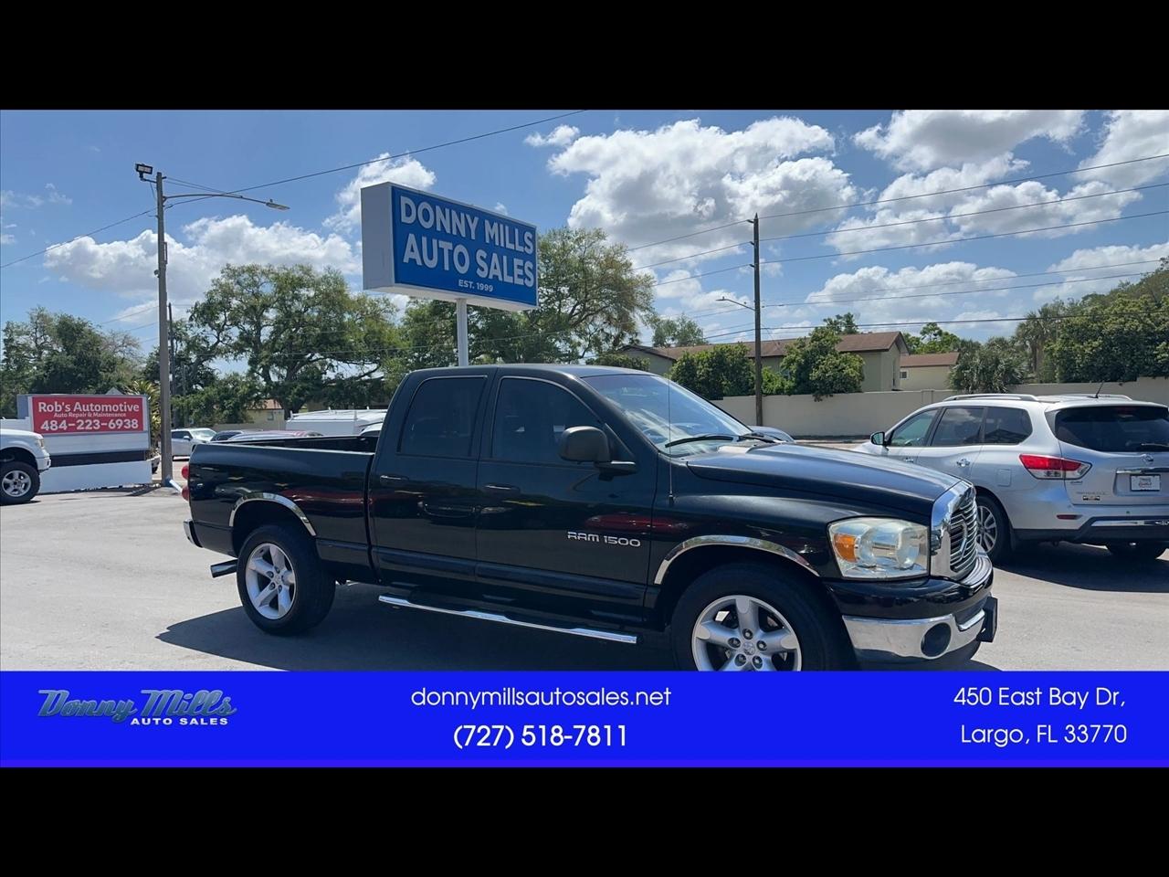 Dodge Ram 1500 2WD Quad Cab 140.5" SLT 2007
