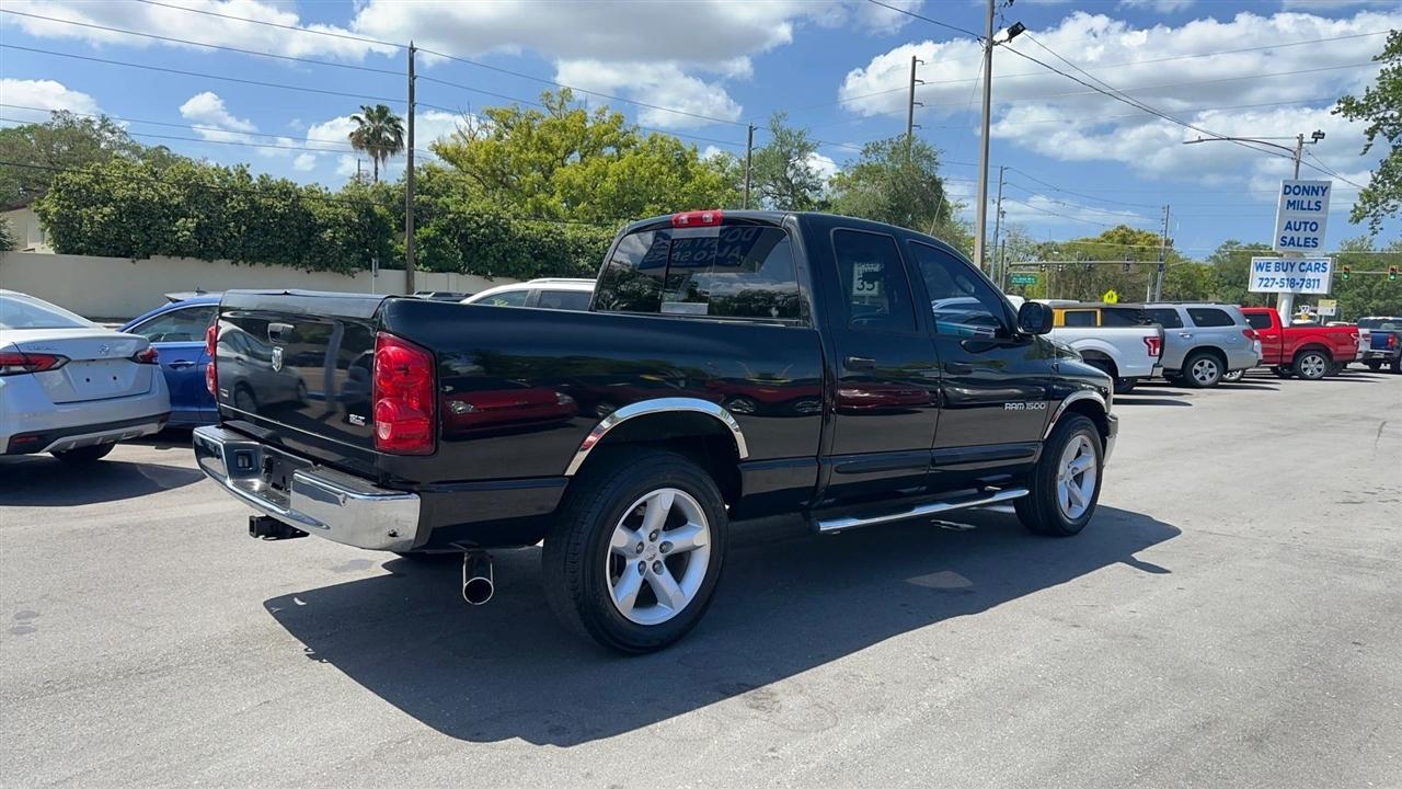 Dodge Ram 1500 2WD Quad Cab 140.5" SLT 2007