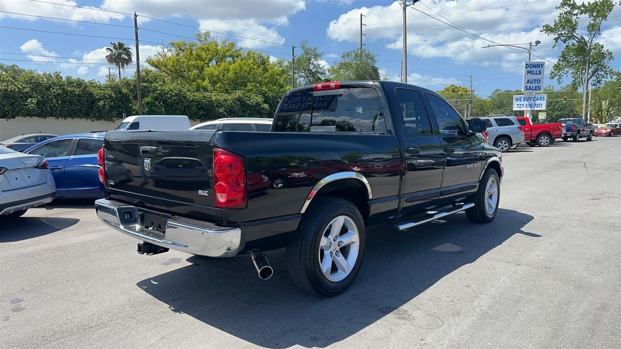 Dodge Ram 1500 2WD Quad Cab 140.5" SLT 2007