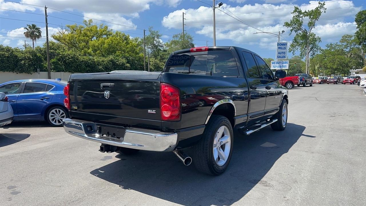 Dodge Ram 1500 2WD Quad Cab 140.5" SLT 2007