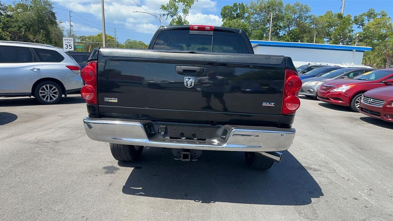Dodge Ram 1500 2WD Quad Cab 140.5" SLT 2007